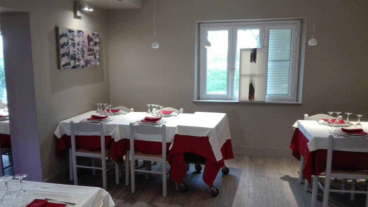 Hotel & Ristorante L'Angoletto In Selci Selci  Eksteriør billede